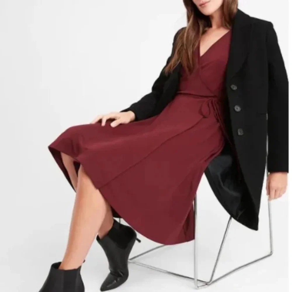 Banana Republic Deep Red Long Sleeve Dress - Picture 2 of 5